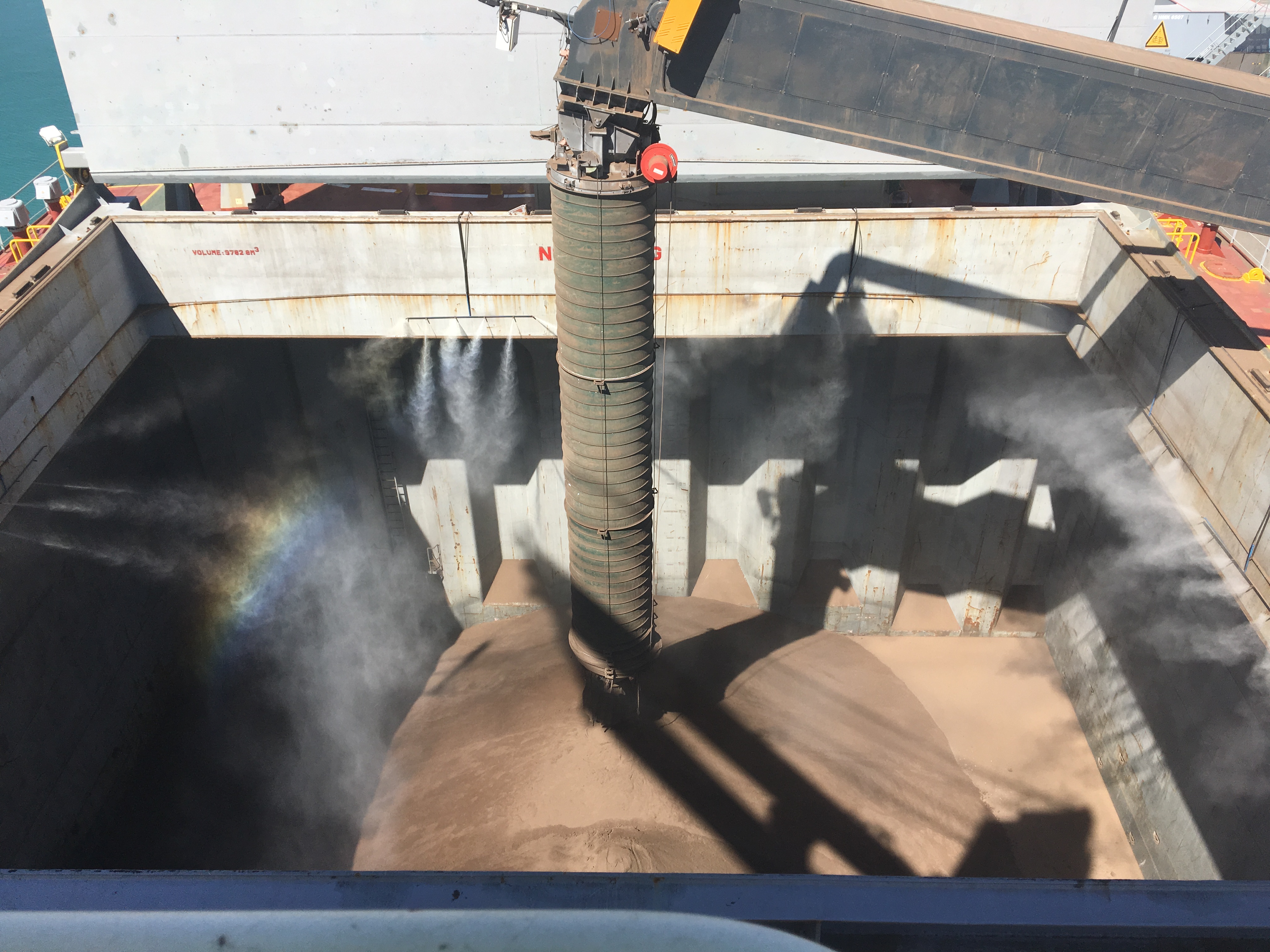 Dust-Free Ship Loading: Advanced Spraying Systems by BulkTechs